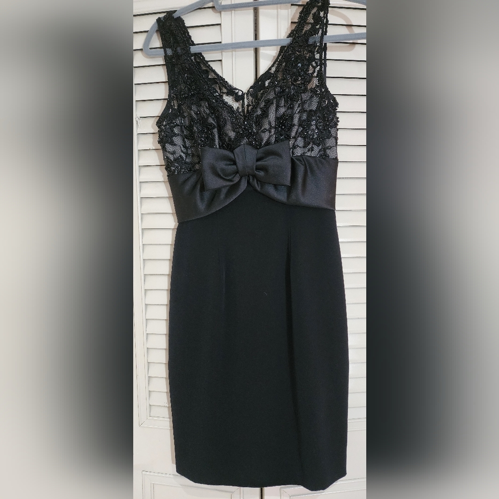 Black Tie Oleg Cassini For Nieman Marcus Black Lace  Dress